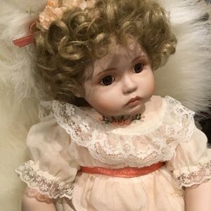 💕Porcelain Doll 💖